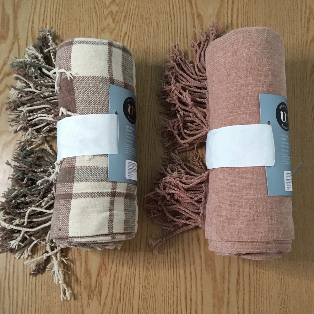 New 1 Chenille Throw Blanket Pick Between Plaid Tan or Light Brown Khaki Tan